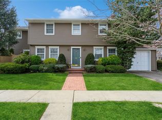 62 Southard Ave, Rockville Centre, NY 11570