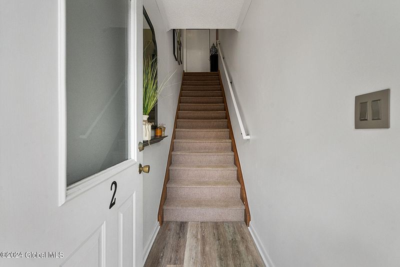 3rd image of 1602 Cambridge Manor Drive