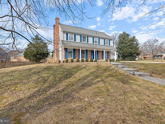 3rd image of 7012 Wolftree Ln