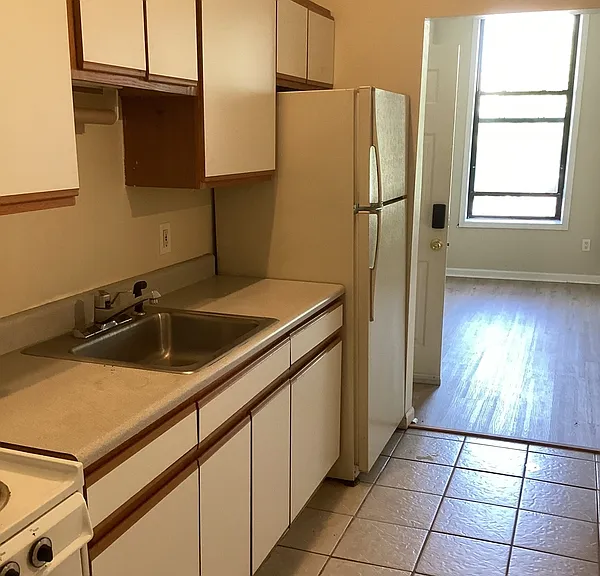 120 Hamilton St #1 — Photo 2
