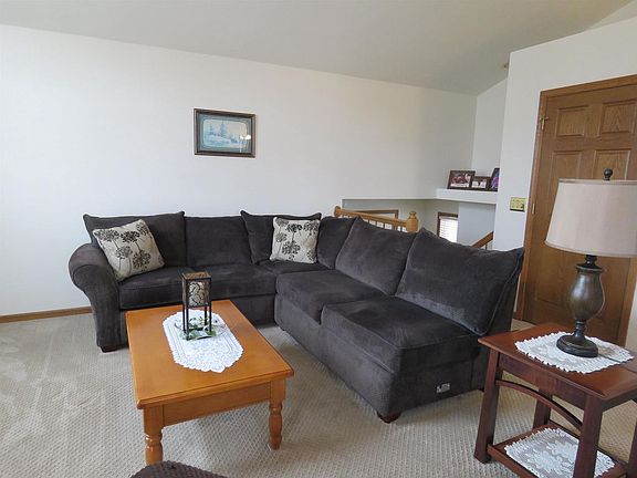 3rd image of 5342 Tree Ridge Trail