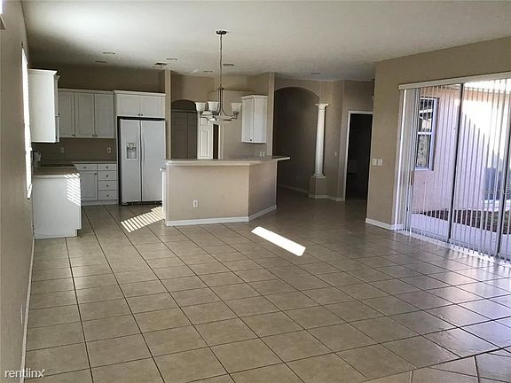 2nd image of 2266 Boxwood St