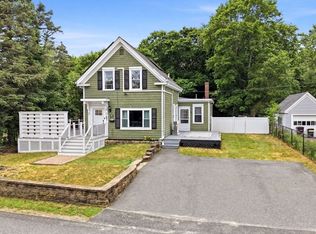 31 Charles St, Weymouth, MA 02189