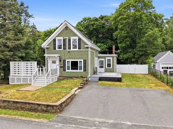 31 Charles St, Weymouth, MA 02189