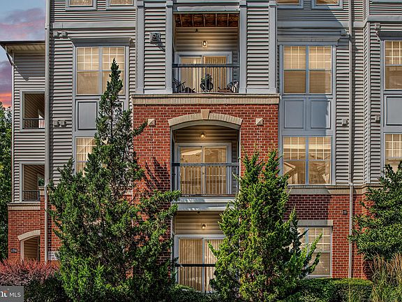 4th image of 11350 Aristotle Dr #7-201