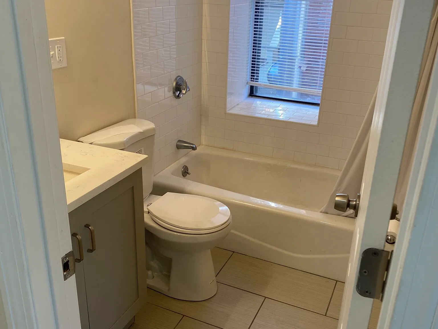 1 bed, 520 sqft, $2,850 — Photo 4