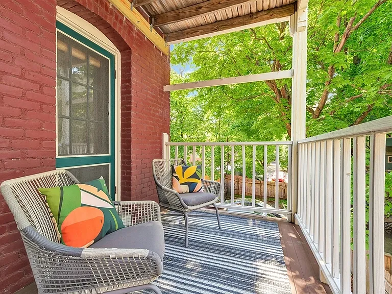 35 Pemberton St #4 — Photo 6