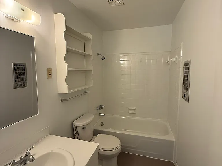 112 N Cox Ave #4 — Photo 13
