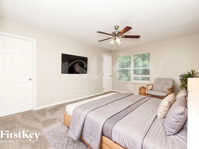 40 Sprucewood Ct — Photo 12