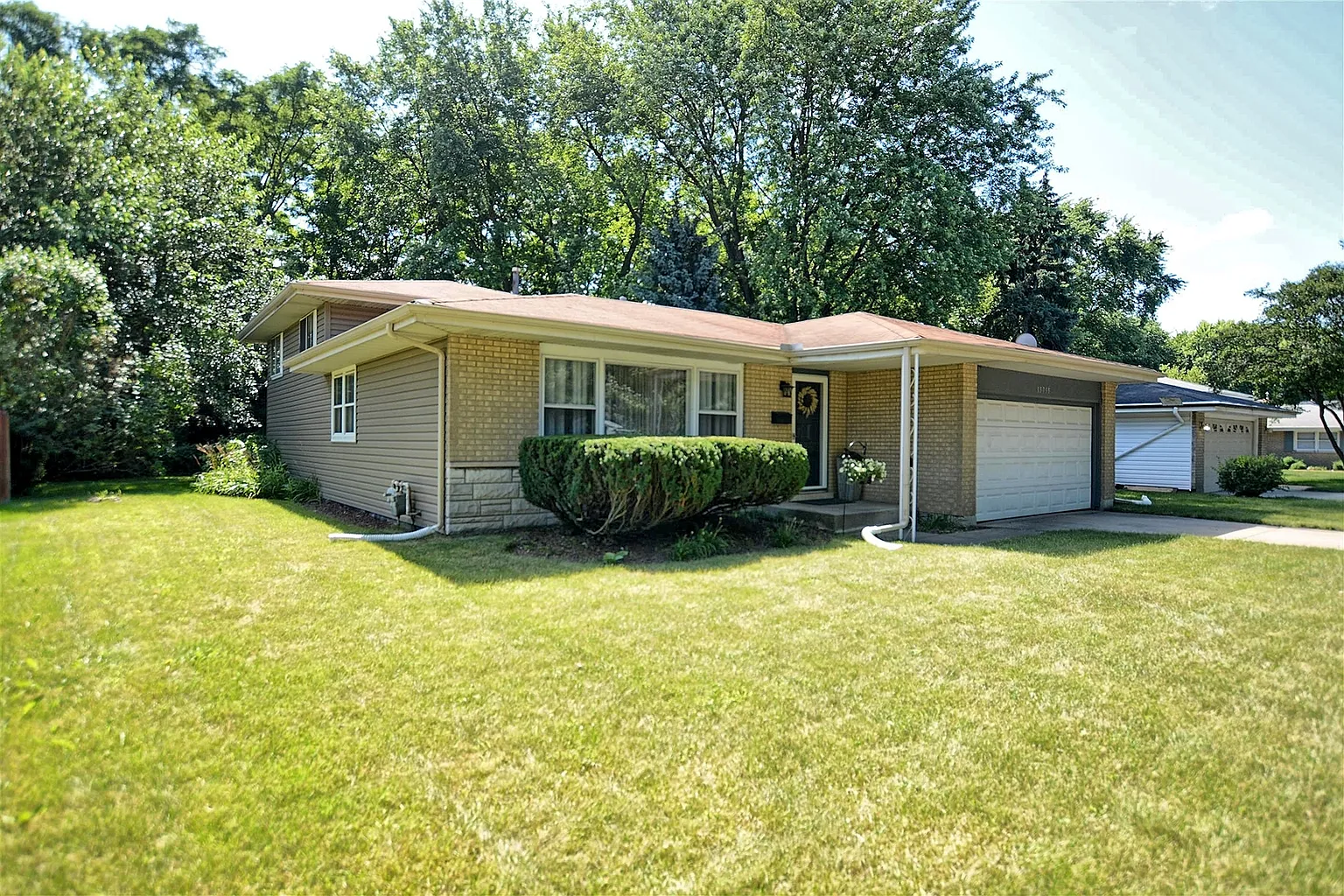 15755 Dante Dr photo 1