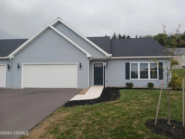 80 Saint Andrews Way, Selinsgrove, PA 17870