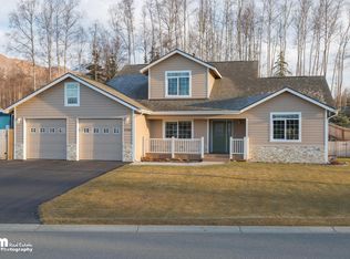 17282 Hideaway Ridge Dr, Eagle River, AK 99577