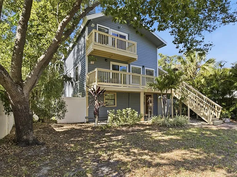 304 16th Ave N — Photo 30