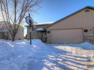 400 W Clover Ln, Cottage Grove, WI 53527