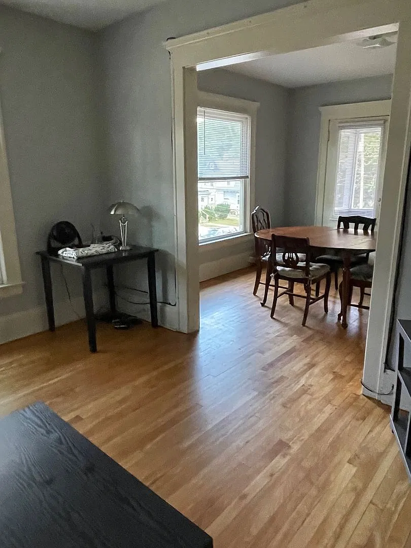 106 Clarendon Street — Photo 4