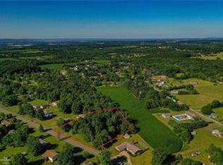 445 Nazareth Dr, Nazareth, PA 18064