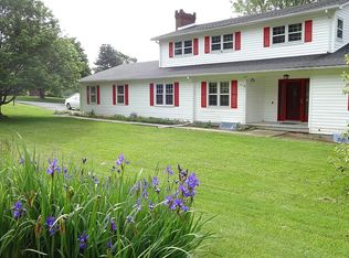 200 Holly St, Marion, VA 24354