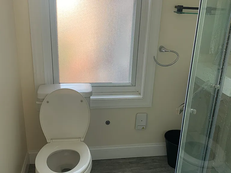 556 N 17th St #2 — Photo 9