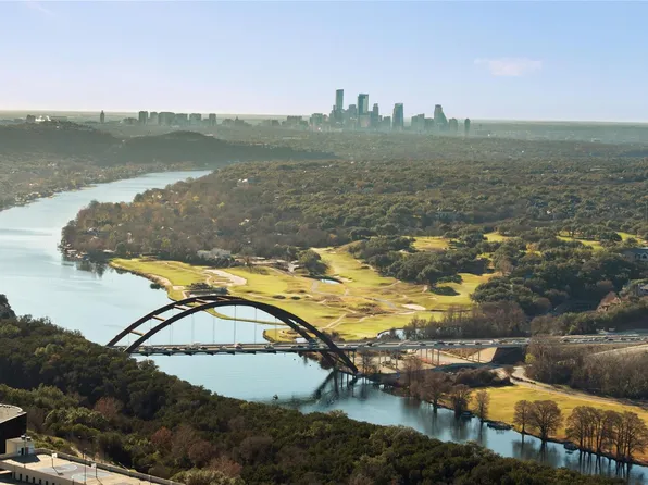 6607 W Courtyard Dr, Austin, TX 78730
