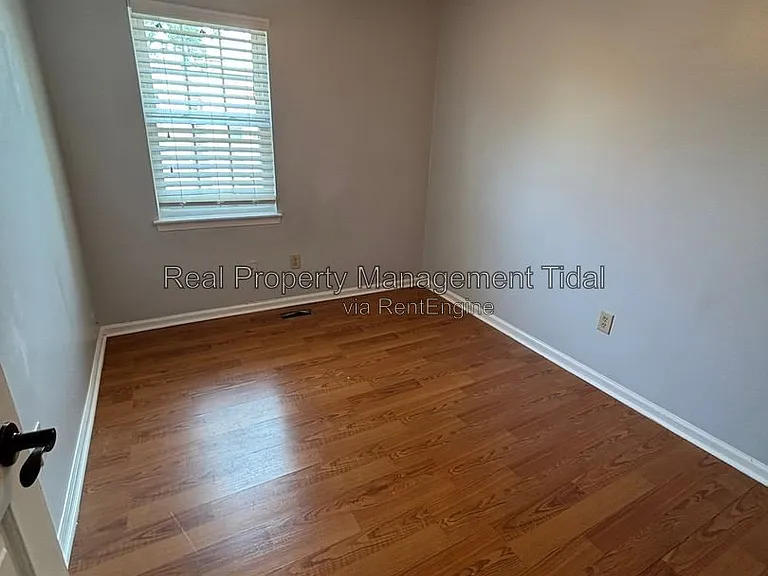 639 Biltmore Dr — Photo 32