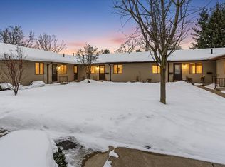 5052 Green Meadow Rd, Kalamazoo, MI 49009