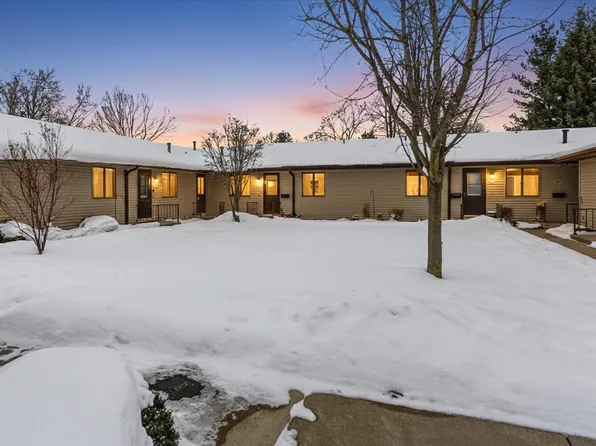 5052 Green Meadow Rd, Kalamazoo, MI 49009