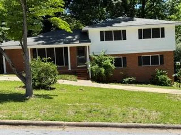 5920 Saint Leonards Dr, Columbus, GA 31909