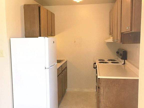 4th image of 5625 15th Ave NE APT 201
