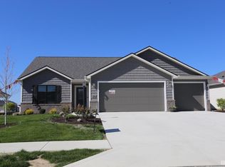 1204 Herdsman Blvd, Huntertown, IN 46748
