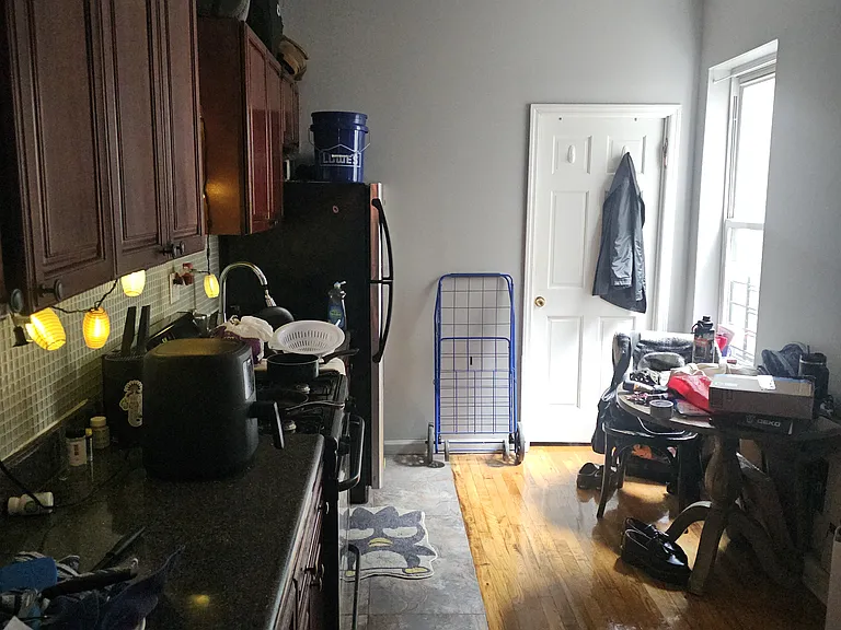1257 Lincoln Pl #9 — Photo 2