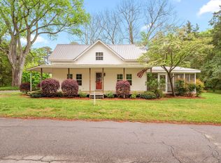 323 Coral Ave, Goldston, NC 27252
