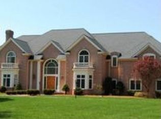 56 Perry Rd, Bedford, NH 03110