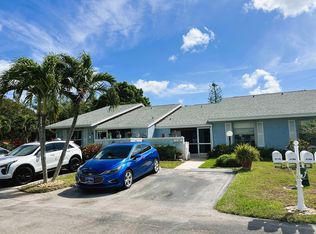 4180 Lucerne Villas Ln, Lake Worth, FL 33467