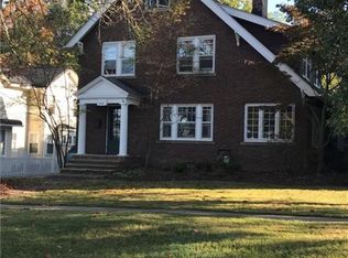 419 E Washington St, Chagrin Falls, OH 44022