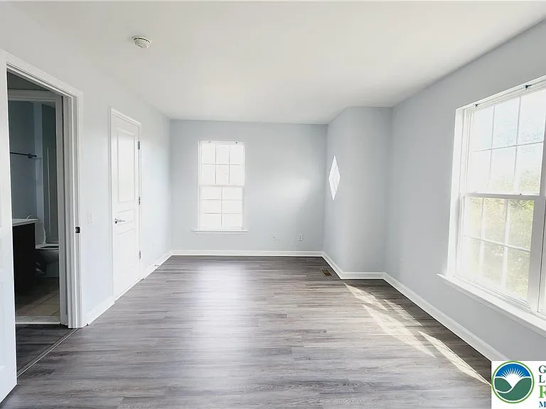 1816 Emerald Dr S — Photo 37