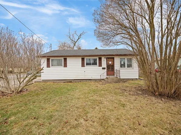 723 Bengarvie St, Pt Edward, ON N7V 1B3