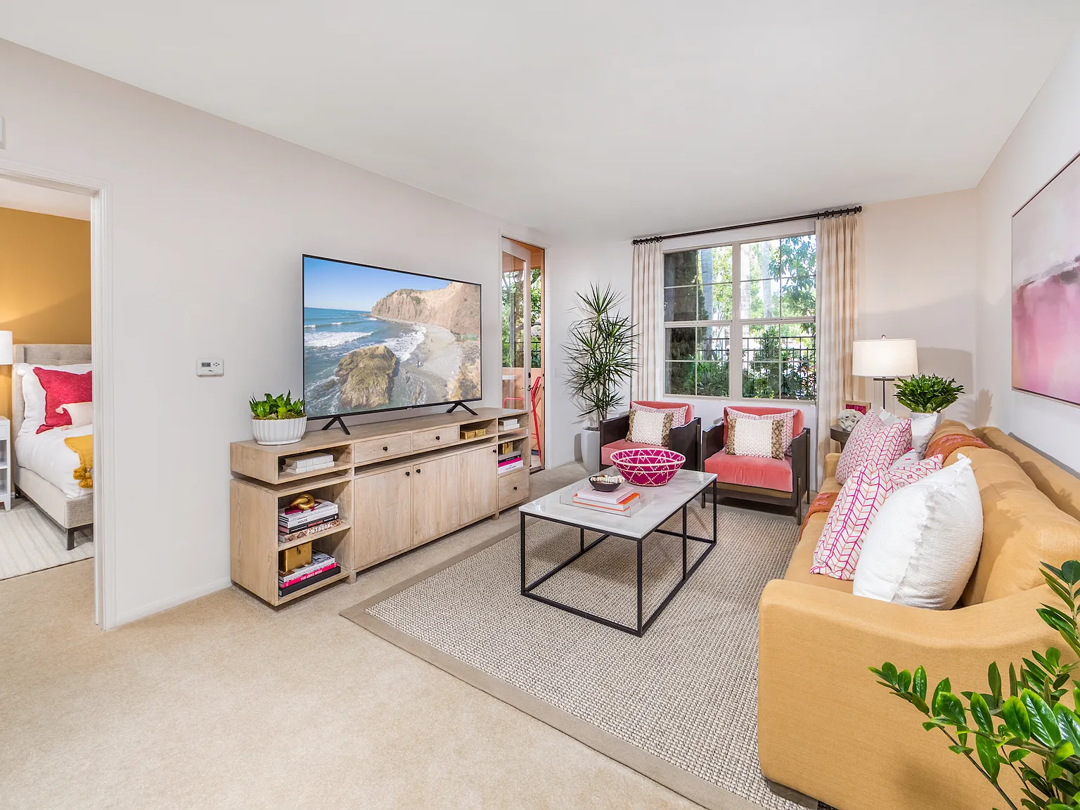 Woodbury Square Apartment Homes — Photo 3