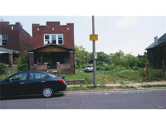 4311 Saint Louis Ave photo 1
