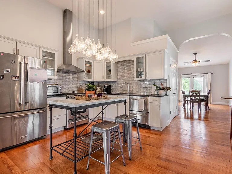 316 Walnut St — Photo 3