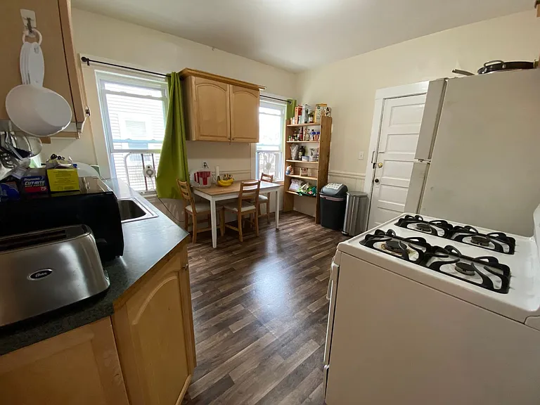 102 Line St — Photo 15