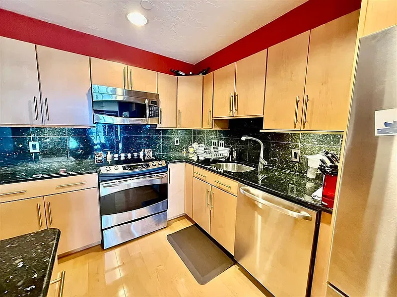 1 bed, 1.0 bath, 820 sqft, $1,870 — Photo 4