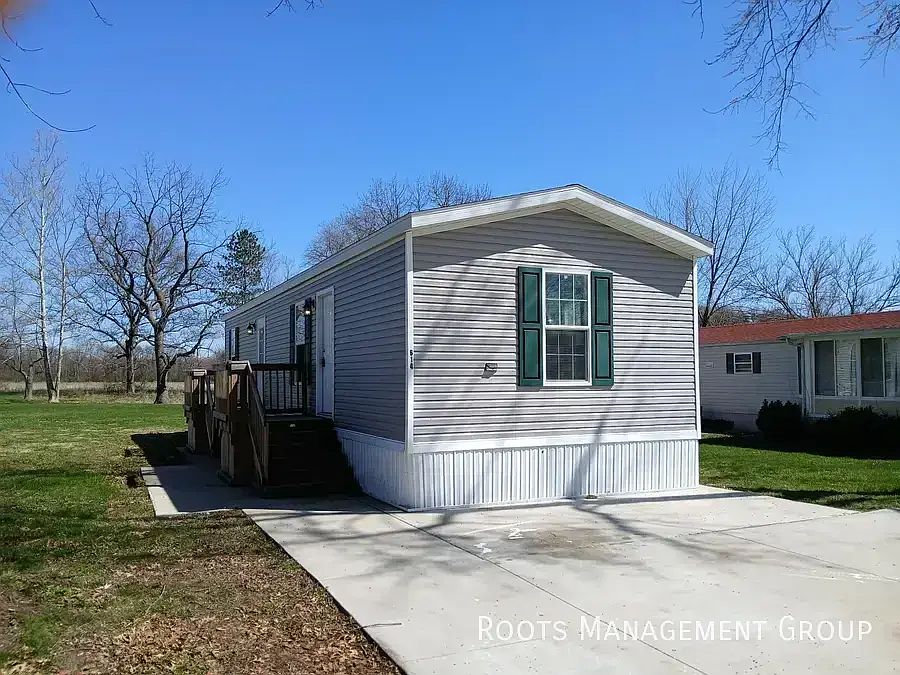1st image of 614 Carriage Lane Est #614