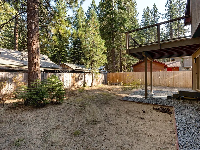 1243 Margaret Ave — Photo 20