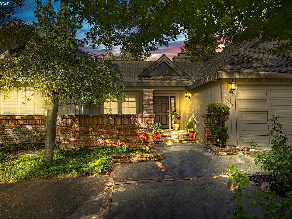 1st image of 301 Red Maple Dr