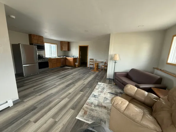 211 Bank St #1, Sweet Grass, MT 59484