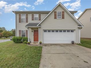 105 Kings Meadow Ct, Winston Salem, NC 27127