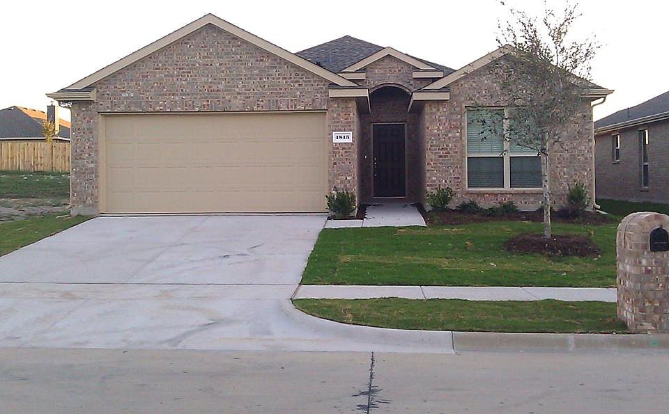 1st image of 1813 Pecan Grove Dr