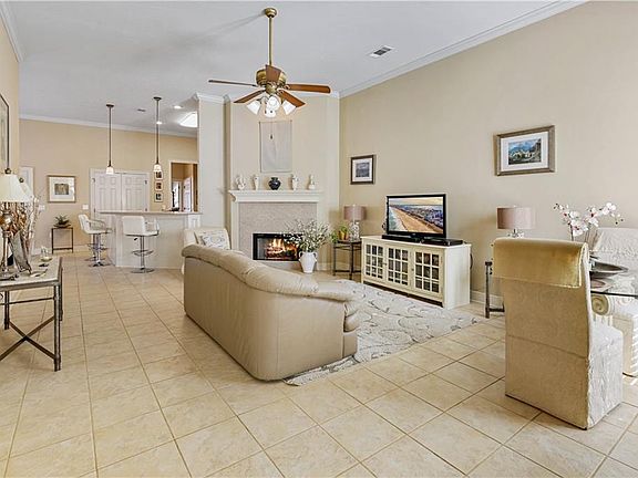 2nd image of 189 Cross Creek Dr #A