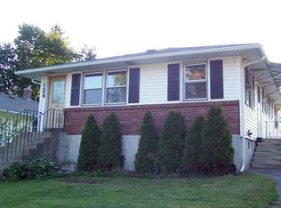 124 Burncoat St, Worcester, MA 01605