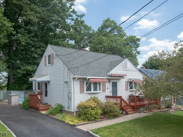 6 Duncan Ln, Rockaway Boro, NJ 07866